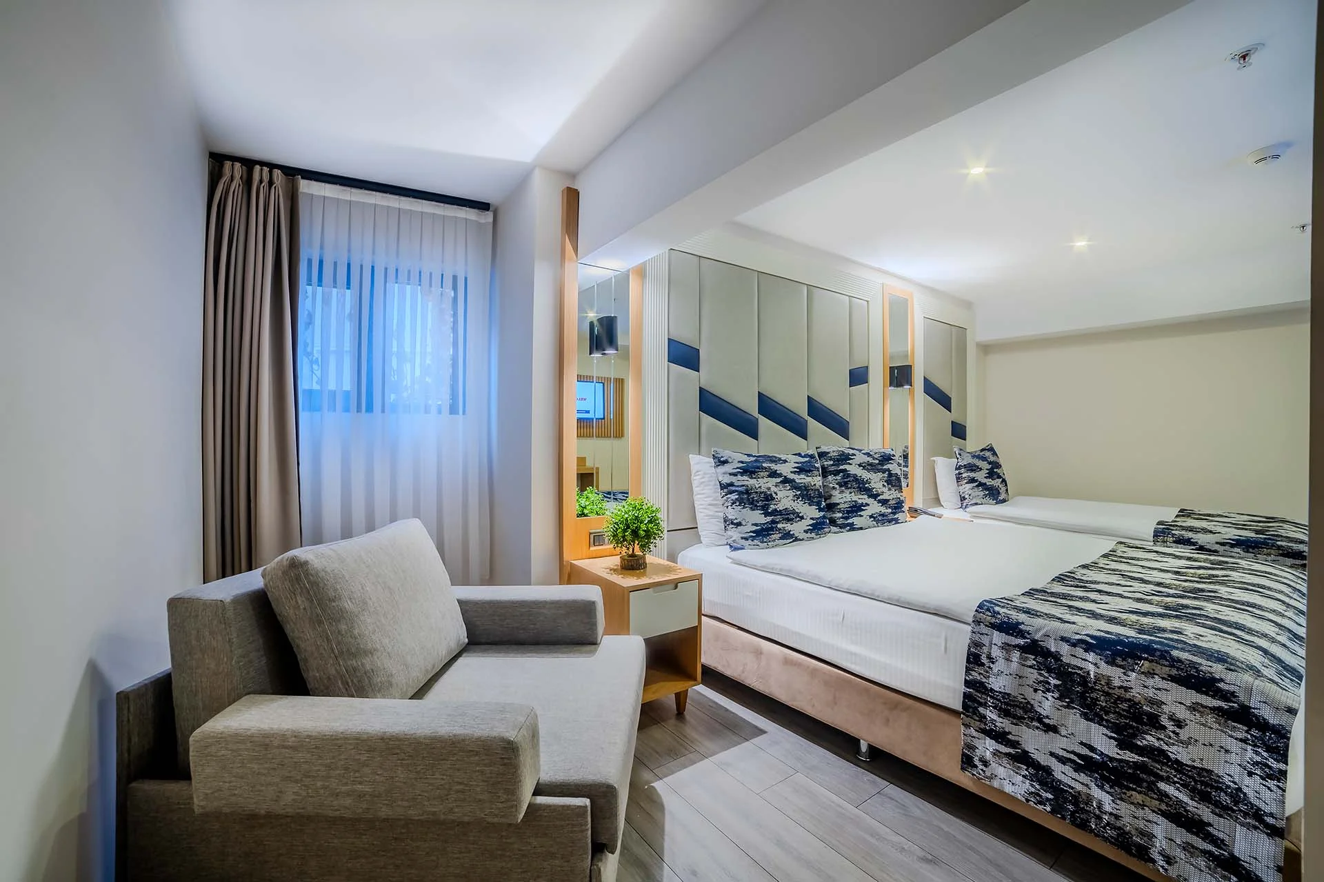 Economy Triple room