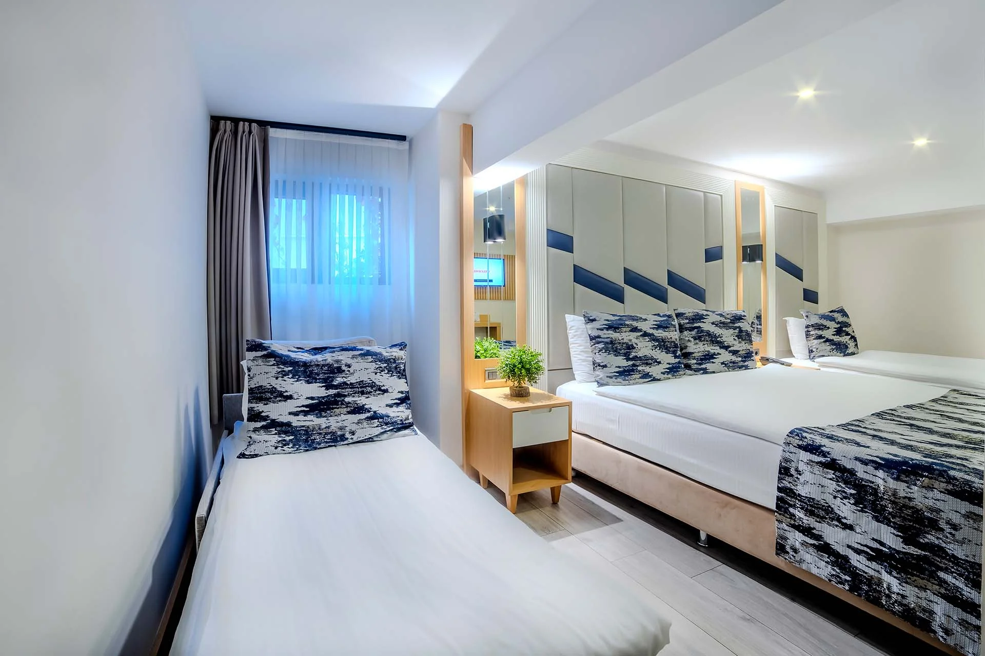 Economy Triple room